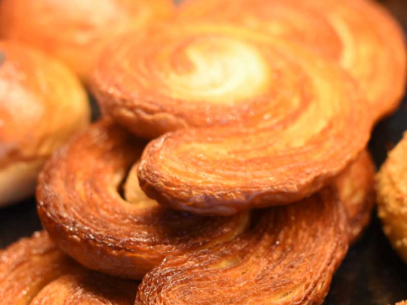 シュクレ BOULANGER PATISSIER y'KUNIEDA
(ワイクニエダ)は岐阜県大垣市にある
自家製天然酵母パンとケーキのお店です。