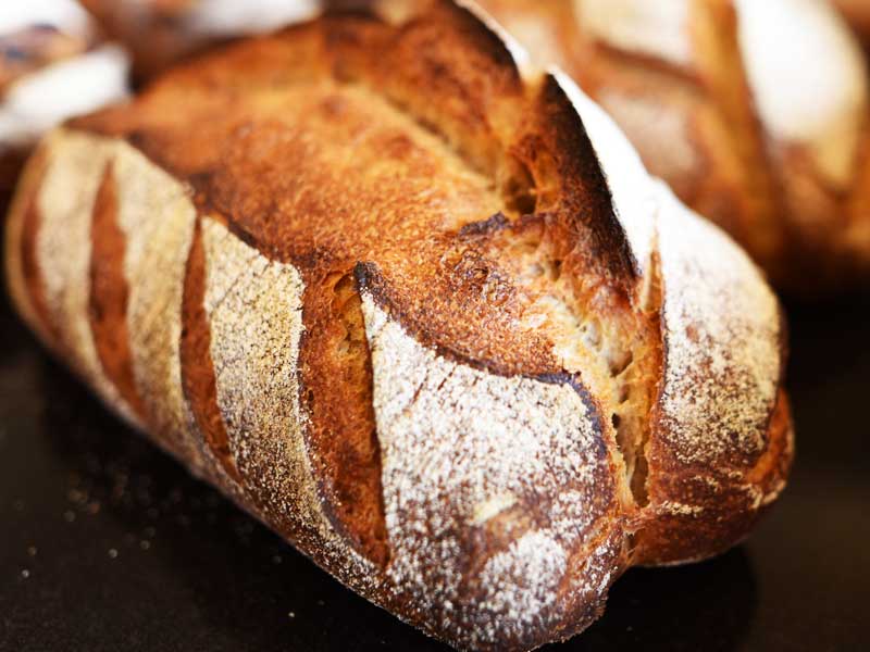 ルヴァン・ナチュール BOULANGER PATISSIER y'KUNIEDA
(ワイクニエダ)は岐阜県大垣市にある
自家製天然酵母パンとケーキのお店です。