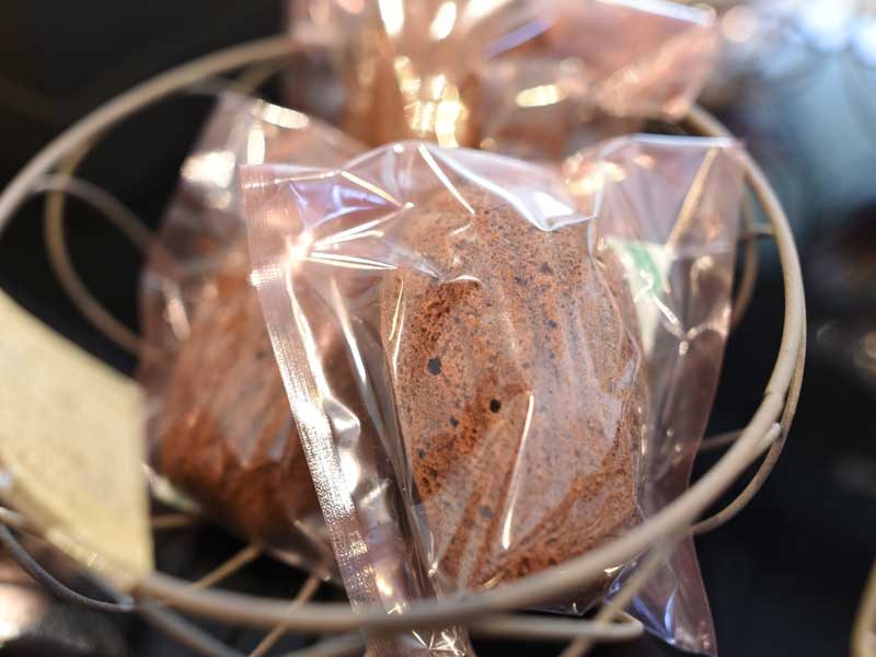 マドレーヌショコラエピス BOULANGER PATISSIER y'KUNIEDA
(ワイクニエダ)は岐阜県大垣市にある
自家製天然酵母パンとケーキのお店です。